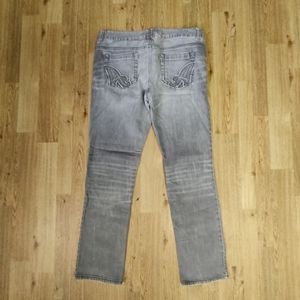 Aeropostale Bayla skinny size 11/12 short